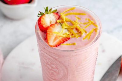 Citrus Strawberry Yogurt Smoothie