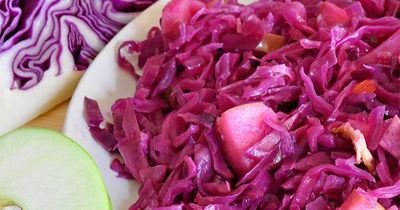 Dutch Red Cabbage with Apples