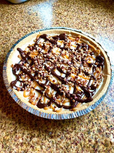 No-Bake Turtle Cheesecake