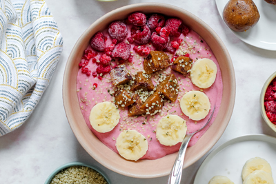Raspberry Beet Smoothie Bowl
