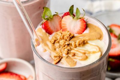 Strawberry Burst Breakfast Smoothie